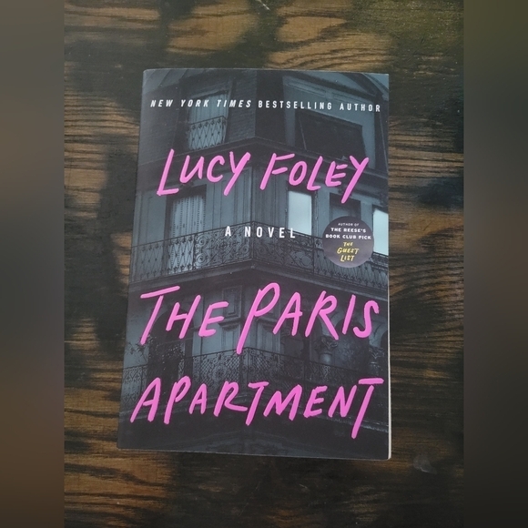 The Paris Apartment - Lucy Foley - Picture 1 of 2